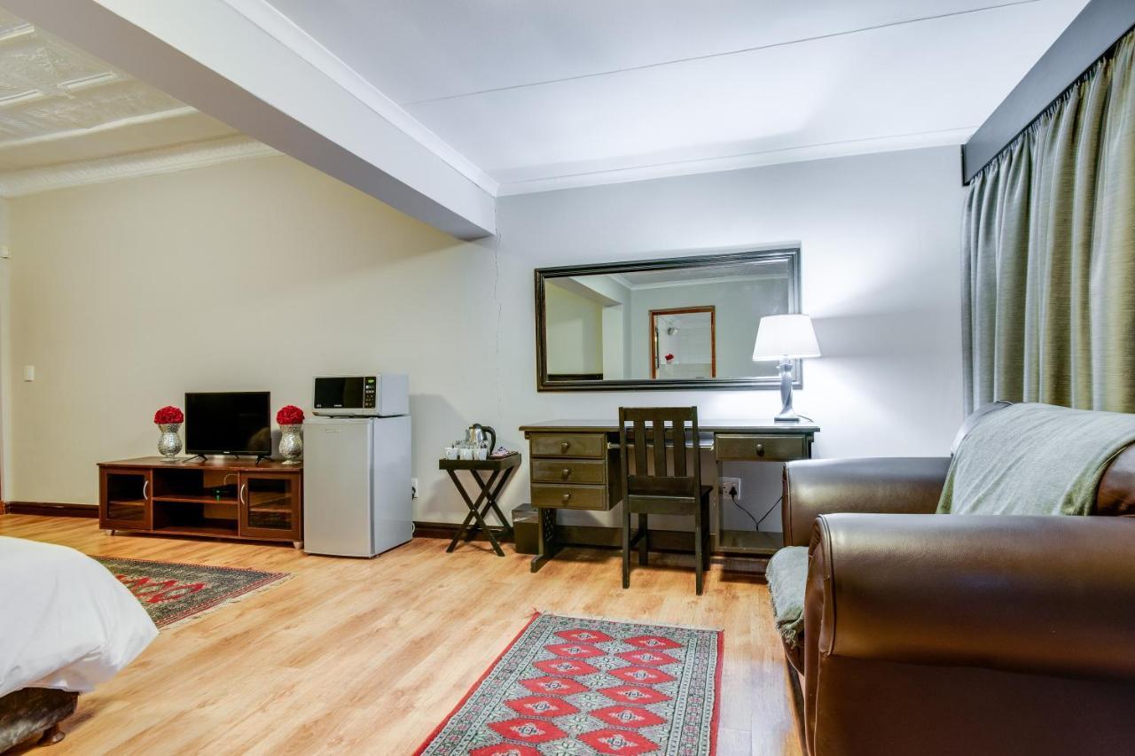 The Nightingale Guesthouse Bloemfontein Exterior foto